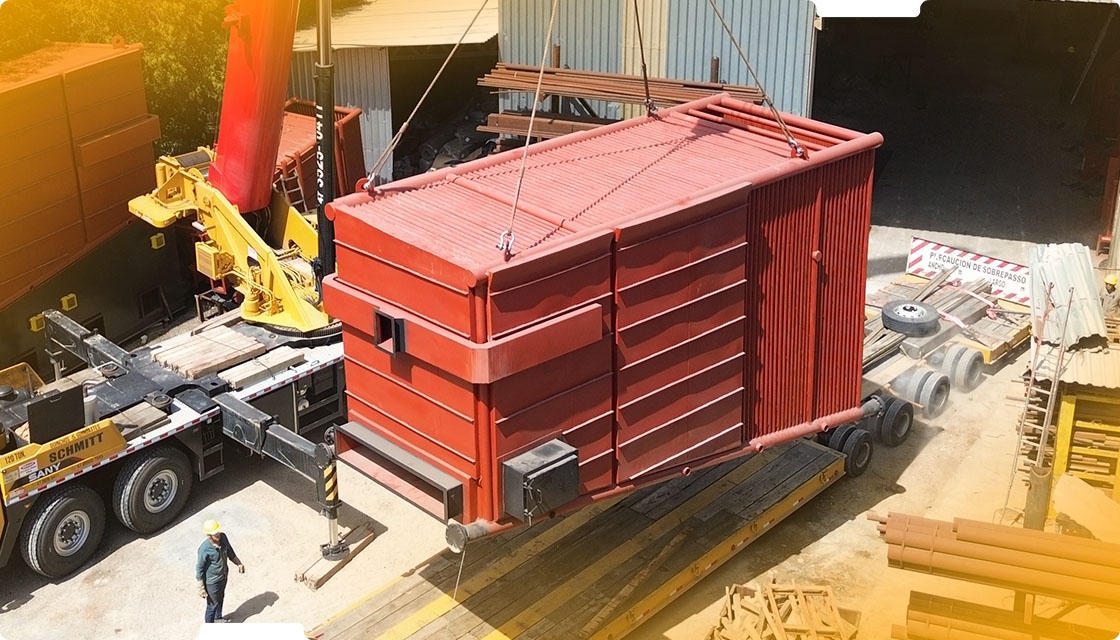 fornalha-para-caldeira Vista aérea de uma planta industrial da Engecass, com equipamentos, esteiras e estruturas de operação.